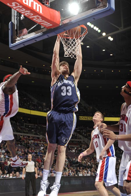 首战即决战 首战即决战