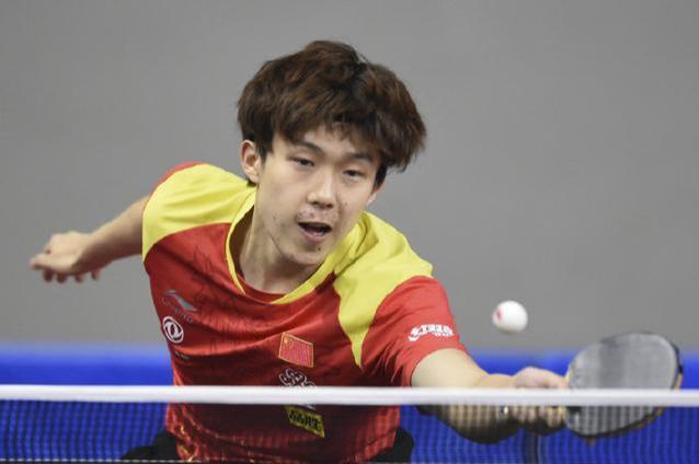 场比赛中迎 场比赛中迎